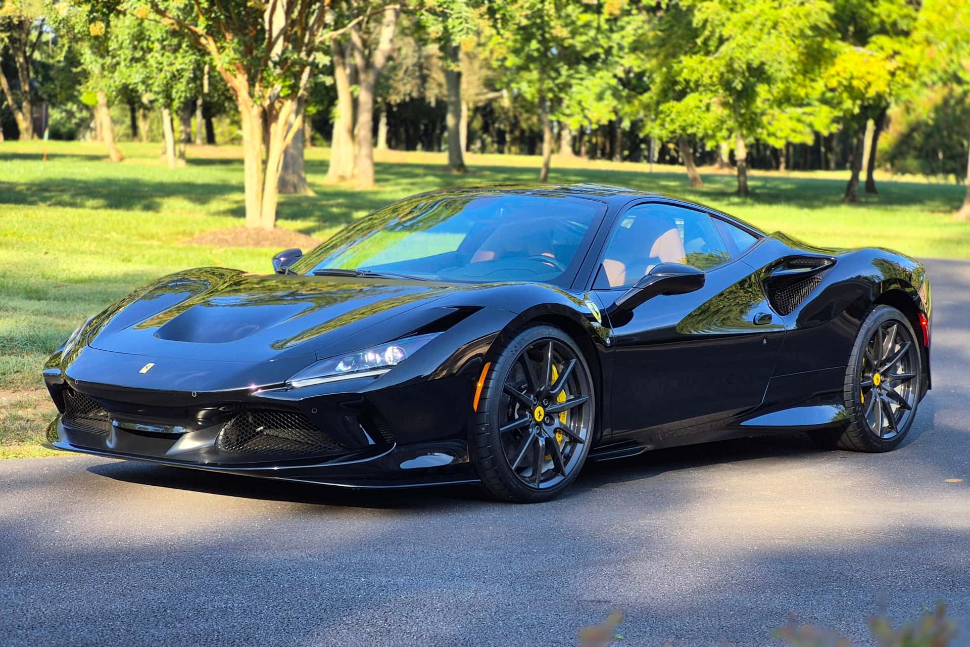2022 Ferrari F8 sold for $350,000
