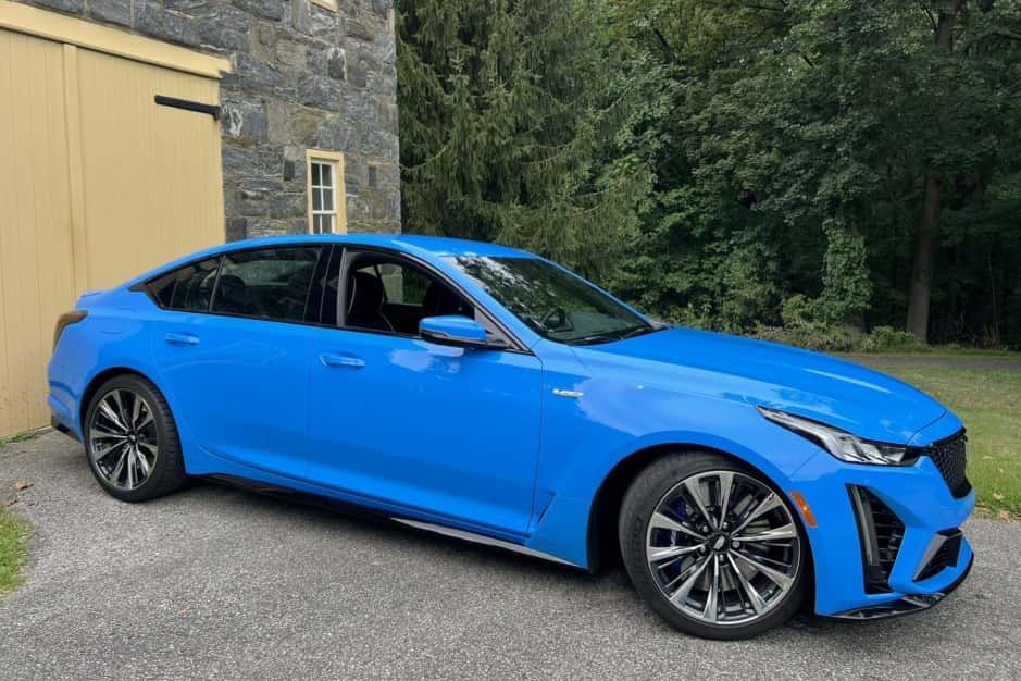 2022 Cadillac CT5 & CT5-V sold for $74,000