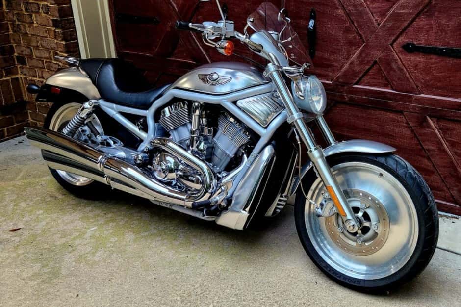 2003 Harley-Davidson V-Rod sold for $5,300