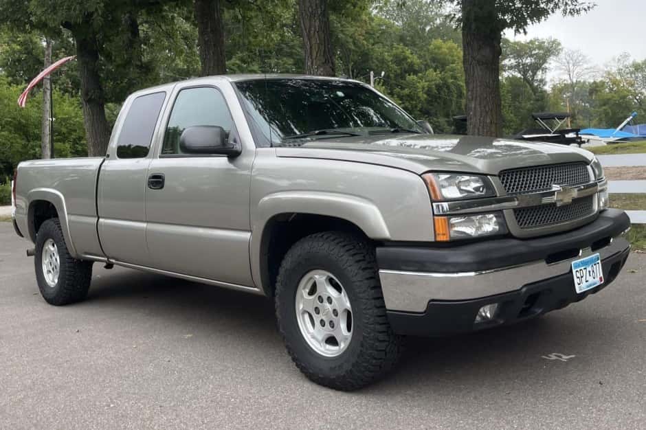 2003 Chevrolet Silverado GMT800 (1999-2007) sold for $19,250