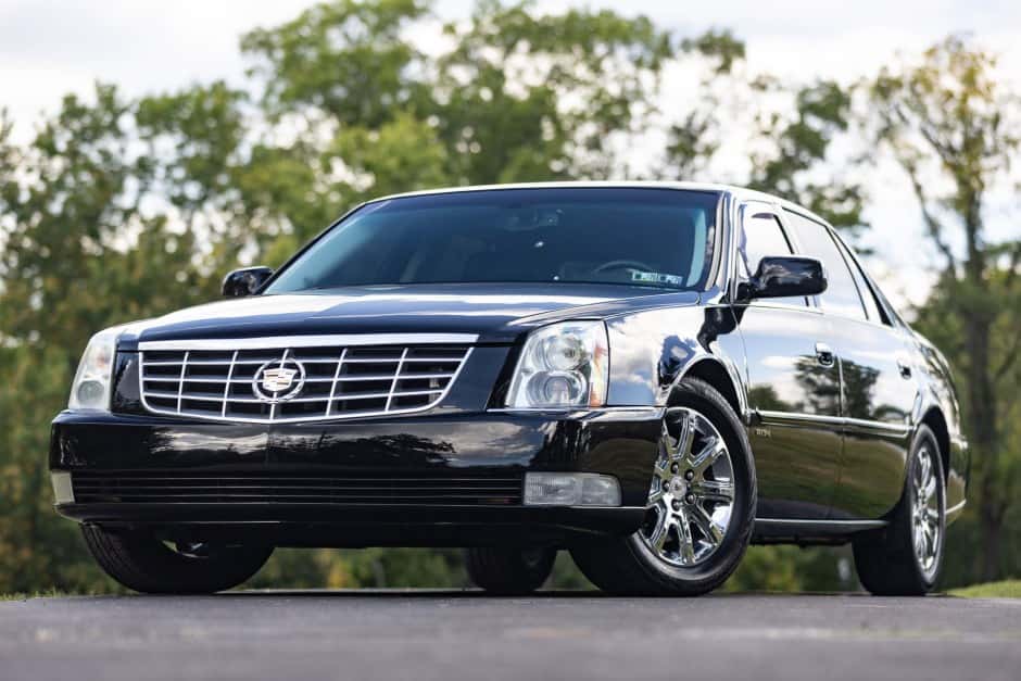 2009 Cadillac DTS sold for $10,500