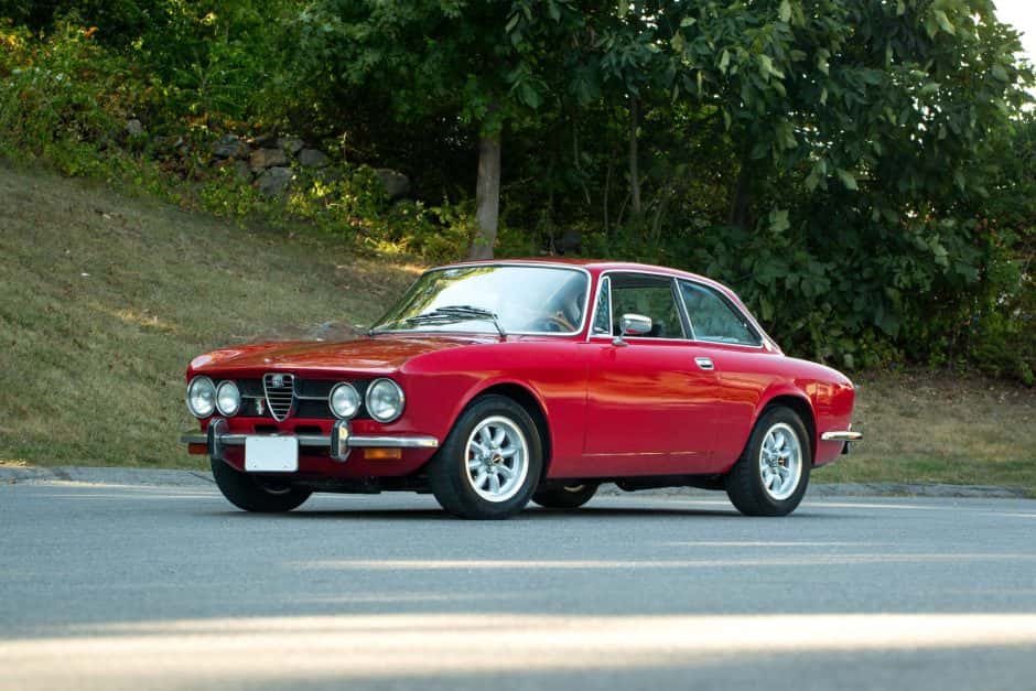 1971 Alfa Romeo 105/115 Series Coupe sold for $36,250