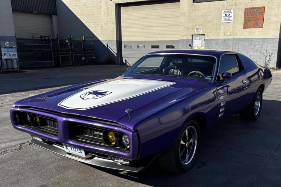 1972 Dodge Charger sold for $35,000