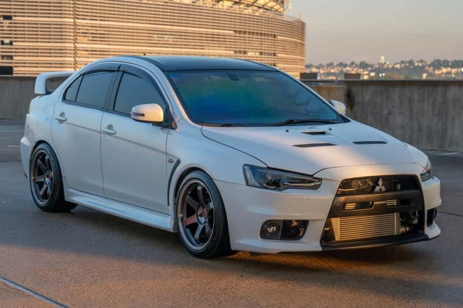 2015 Mitsubishi Lancer Evolution sold for $30,500