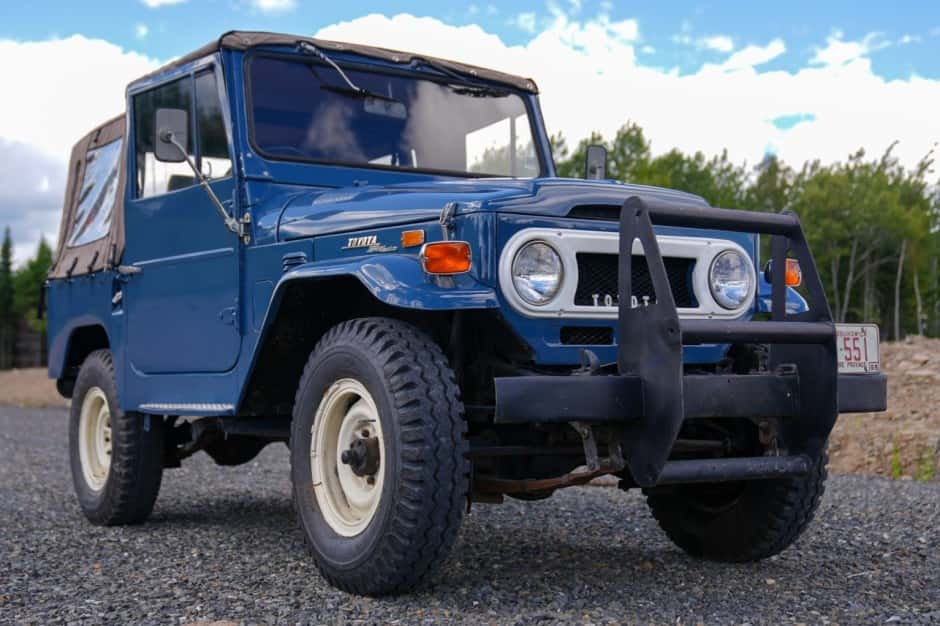1972 Toyota Land Cruiser FJ40 sold for $5,500