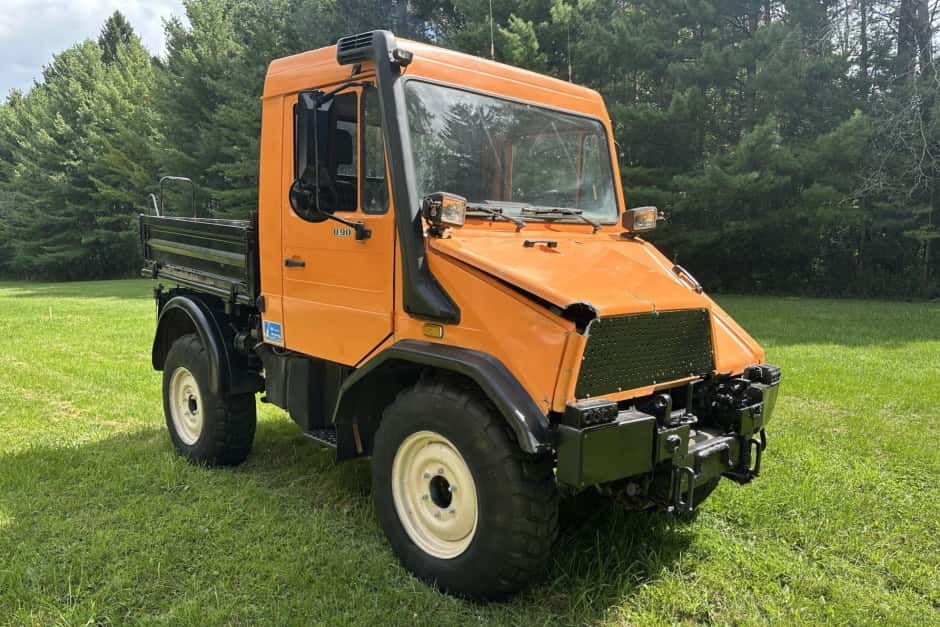 1993 Mercedes-Benz Unimog sold for $7,500