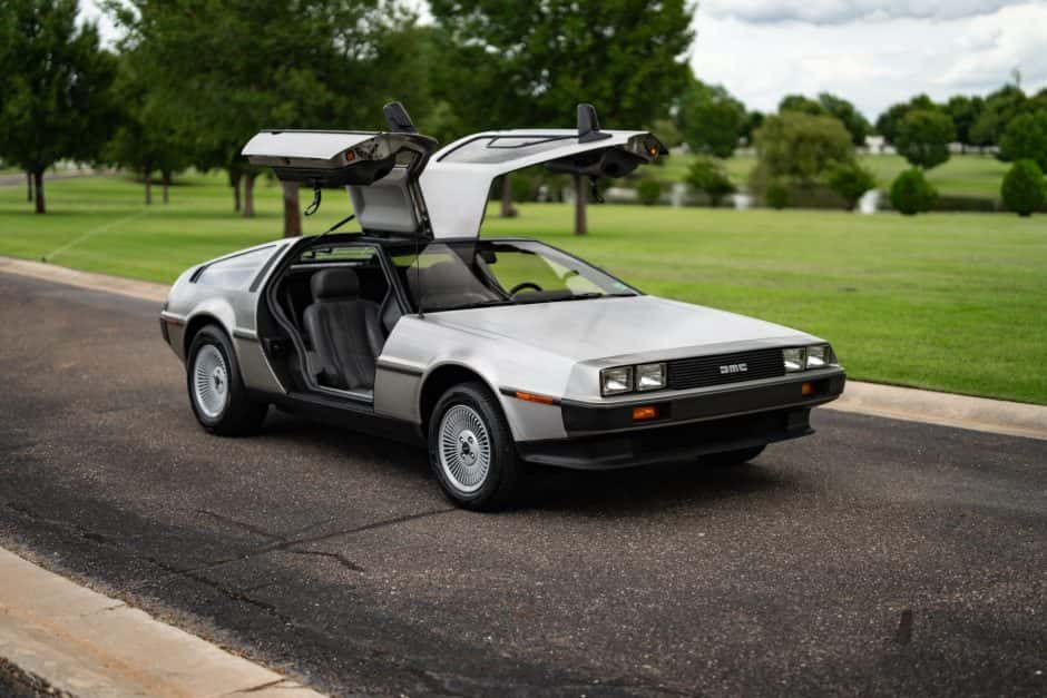1981 DeLorean DMC-12 sold for $77,777