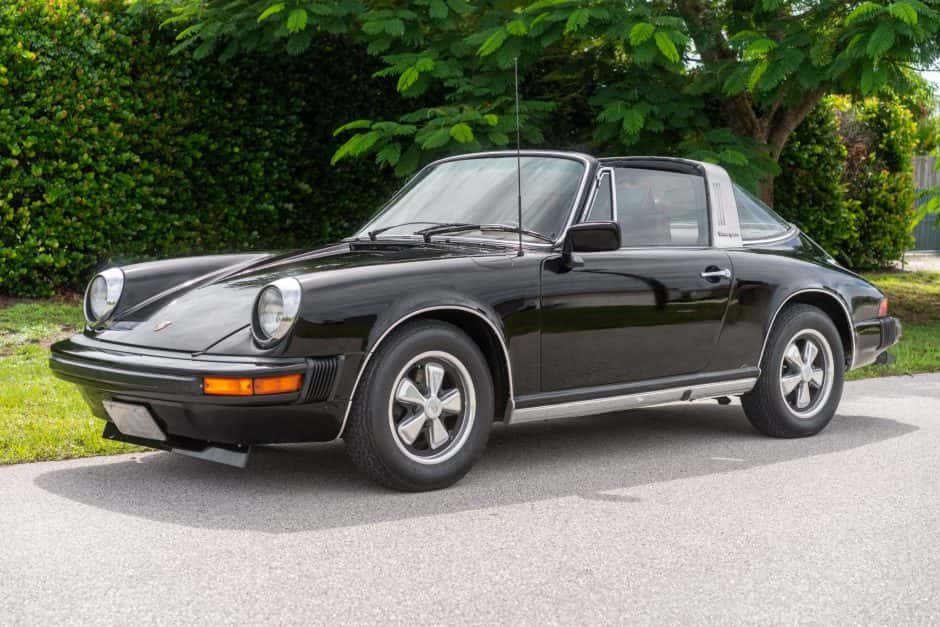 1976 Porsche 911 1974-1977 sold for $46,000