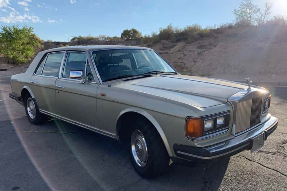 1982 Rolls-Royce SZ Silver Spirit & Silver Spur sold for $5,600