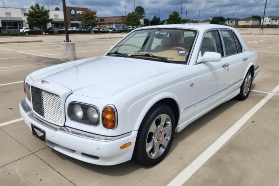 2000 Bentley Arnage sold for $18,000
