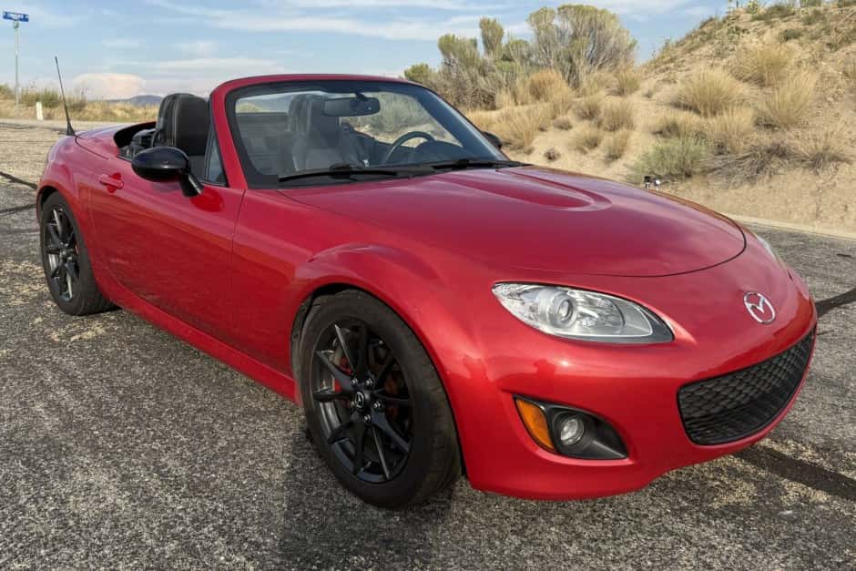 2012 Mazda NC MX-5 Miata sold for $13,750