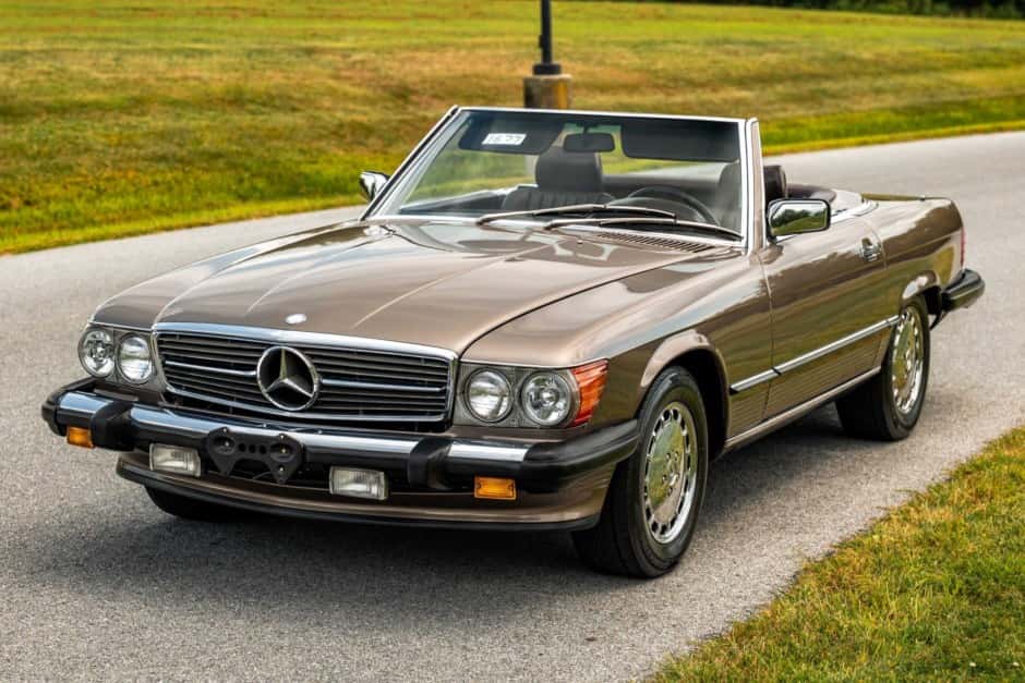 1989 Mercedes-Benz R107 SL sold for $33,000