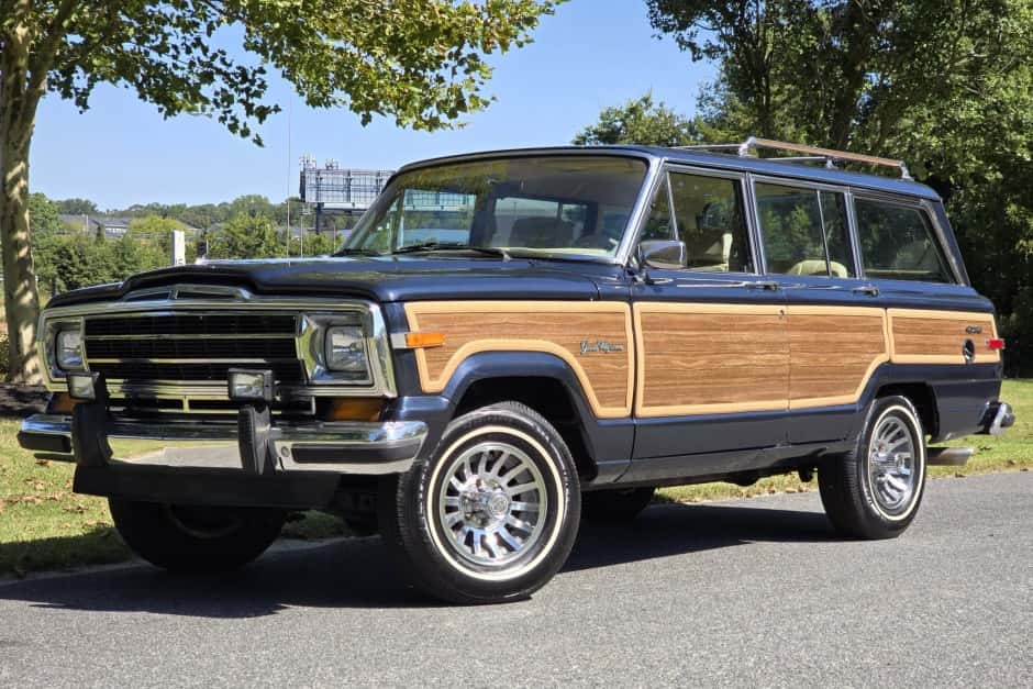 1989 Jeep SJ Grand Wagoneer sold for $36,000