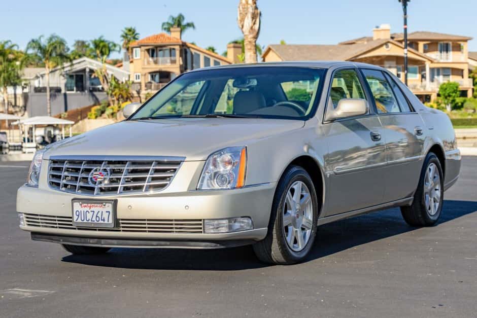 2007 Cadillac DTS sold for $10,500