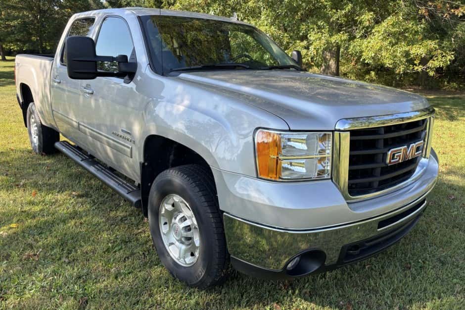 2008 GMC Sierra HD (GMT900 2007-2014) sold for $35,000
