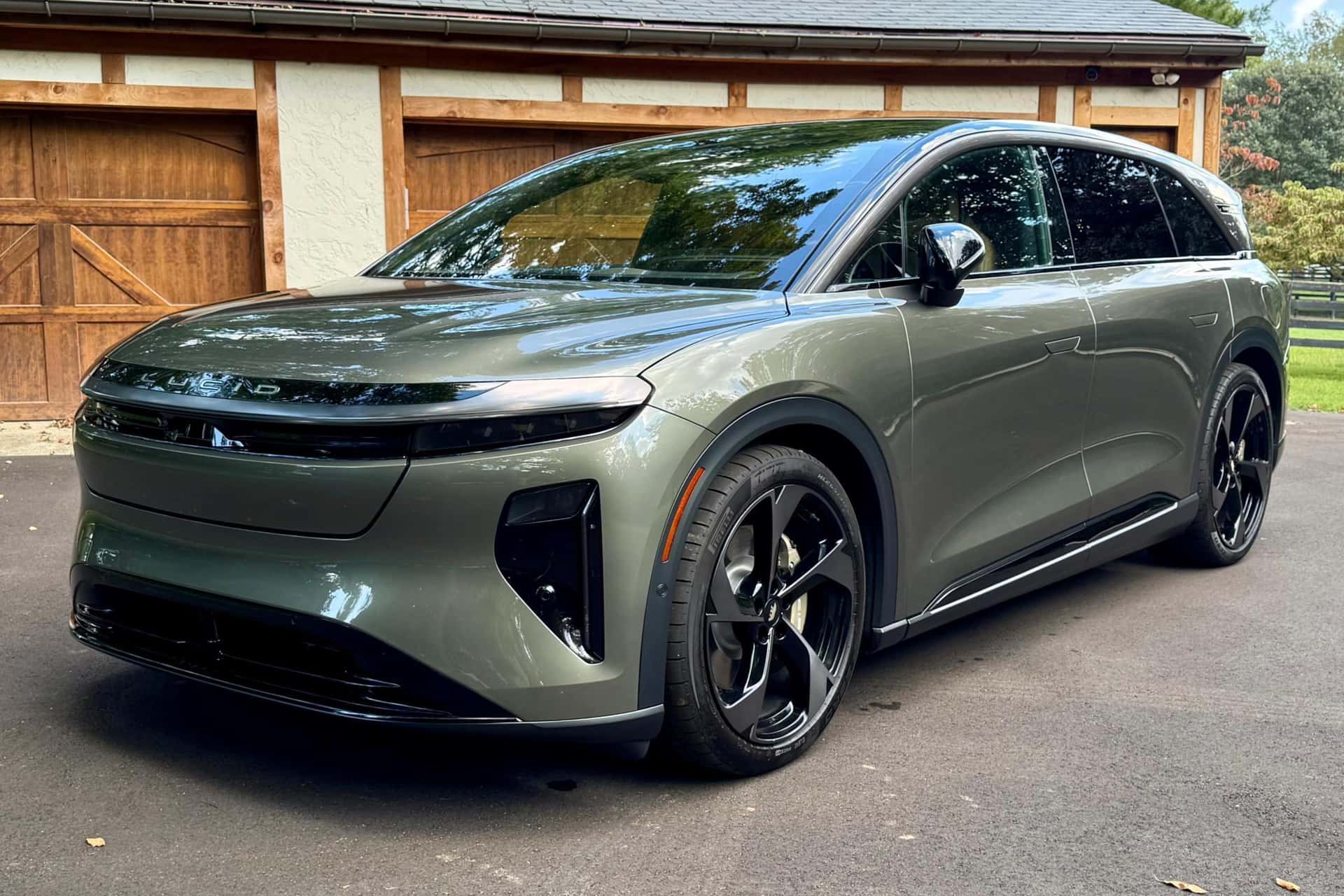 Lucid Gravity classic car