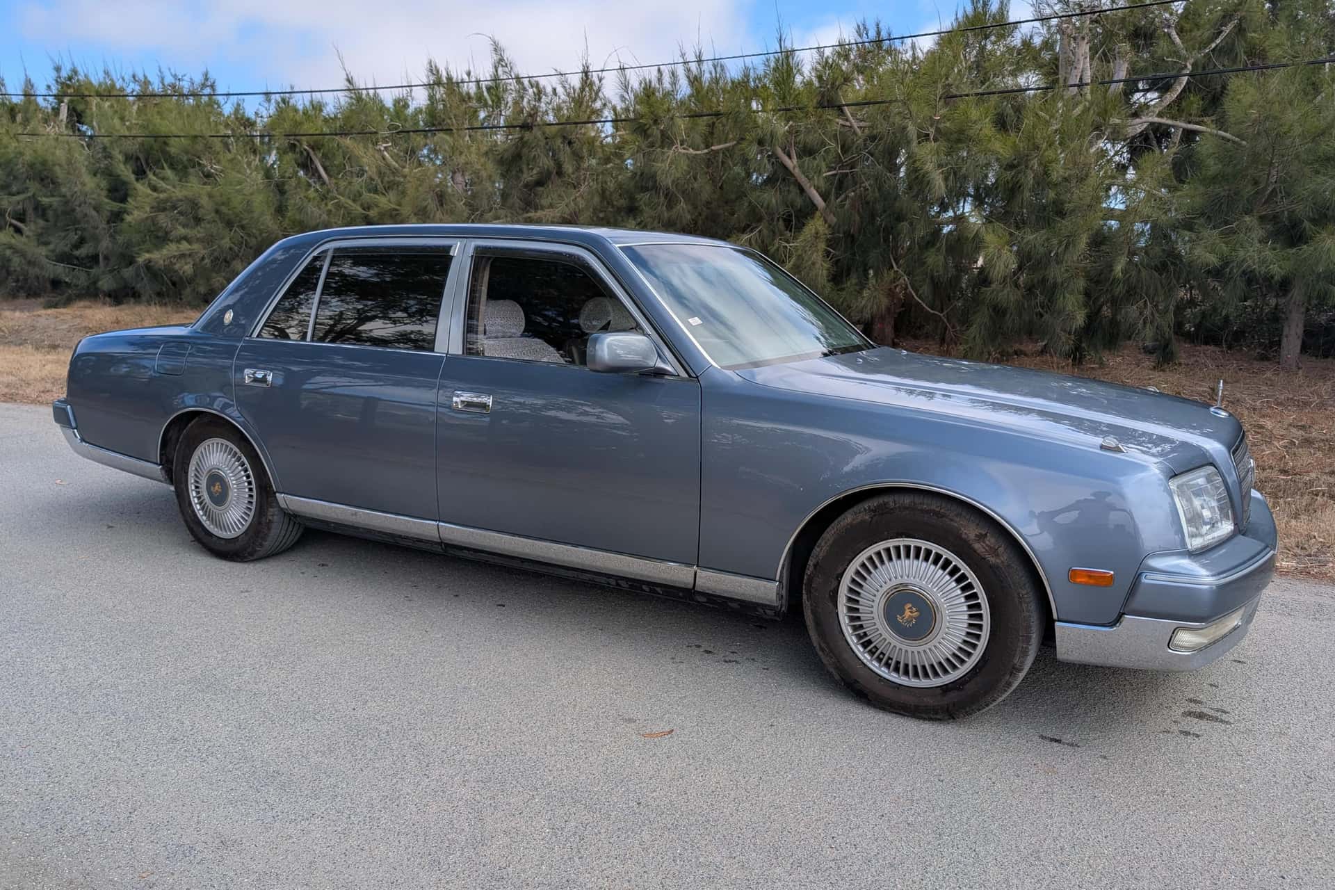1997 Toyota Century sold for $12,200