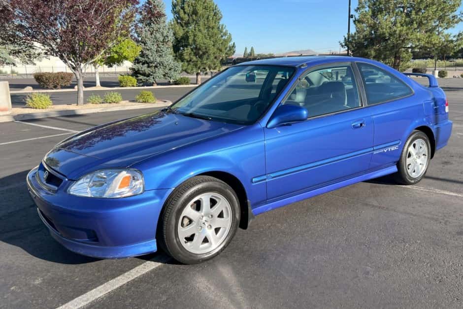 2000 Honda Civic Si sold for $17,000