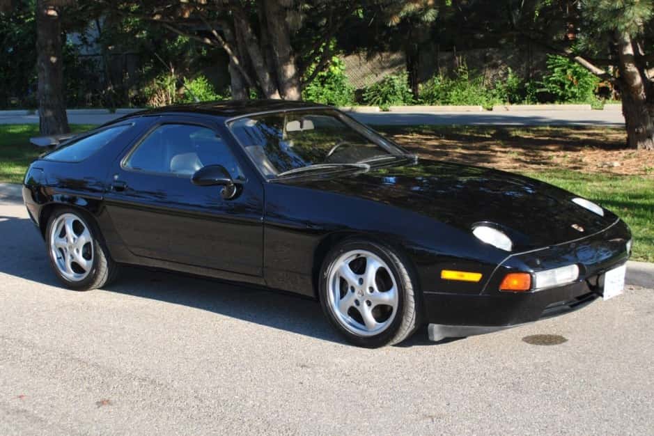 1988 Porsche 928 sold for $22,000