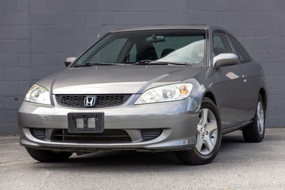 2005 Honda Civic (2001-2005) sold for $10,500