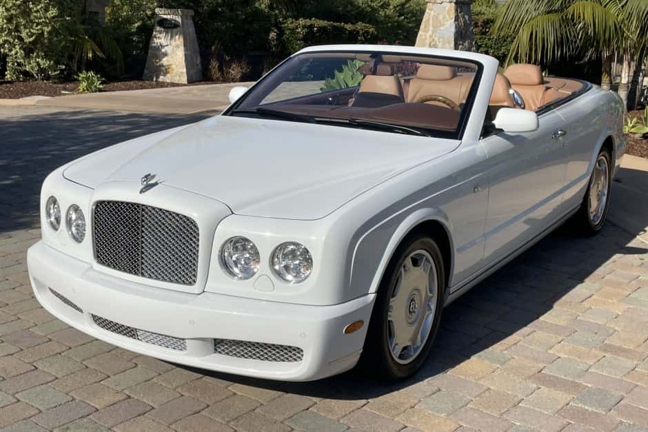 2009 Bentley Azure sold for $86,000