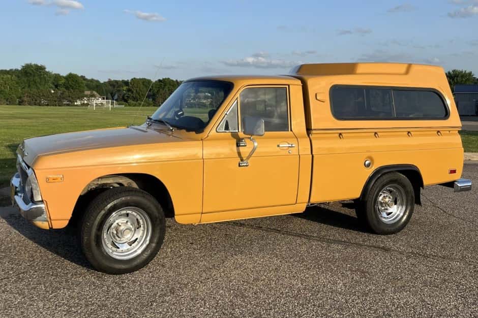 1975 Ford Courier sold for $5,310