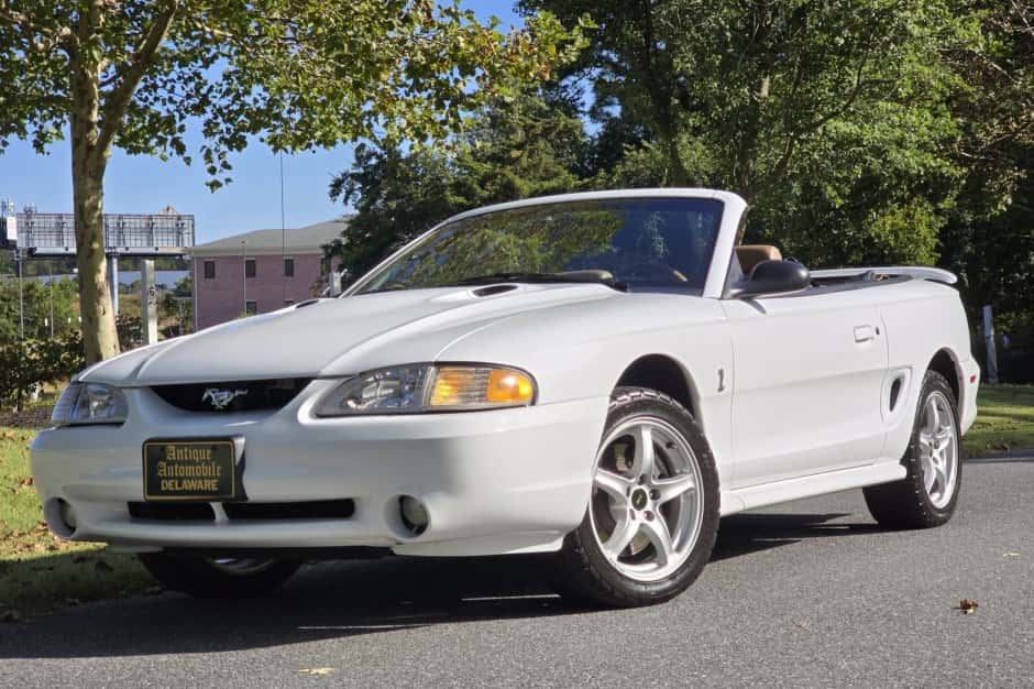 1998 Ford Mustang SN95 1994-2004 sold for $17,000