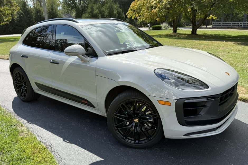 2022 Porsche Macan sold for $67,500