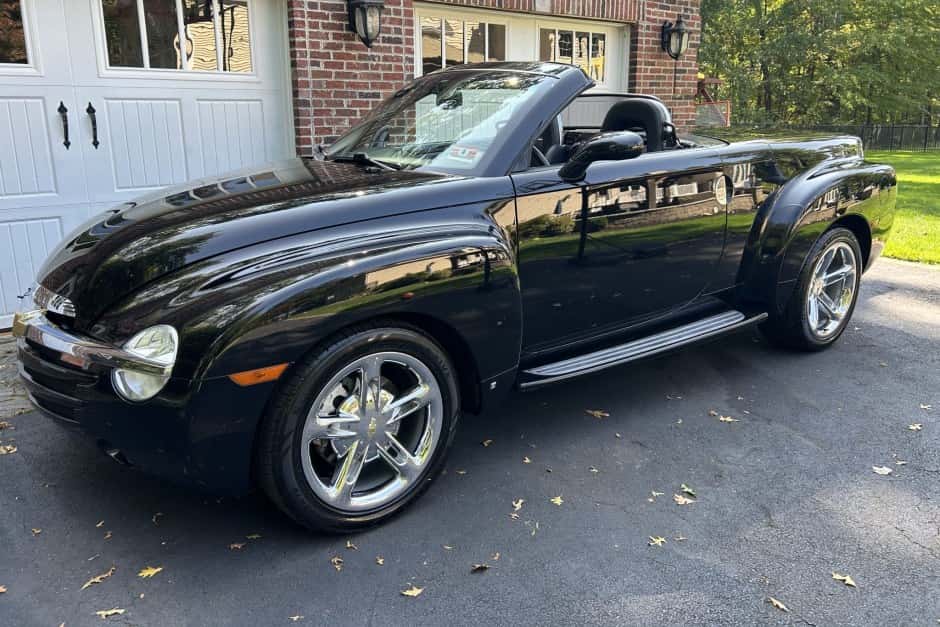 2006 Chevrolet SSR sold for $31,750