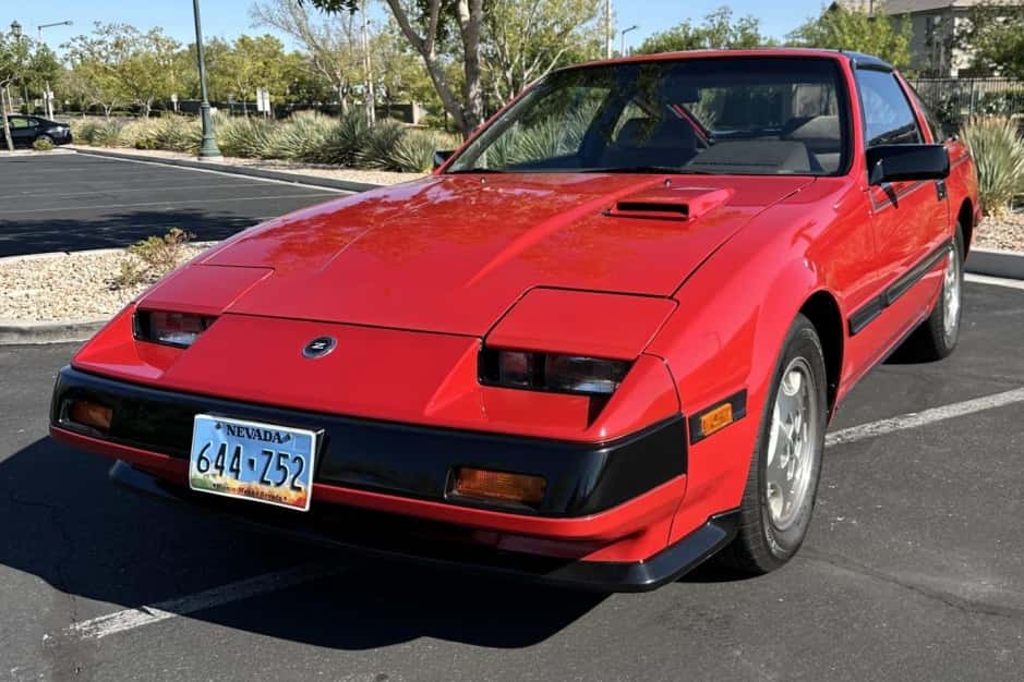 1985 Nissan Z31 300ZX sold for $23,750
