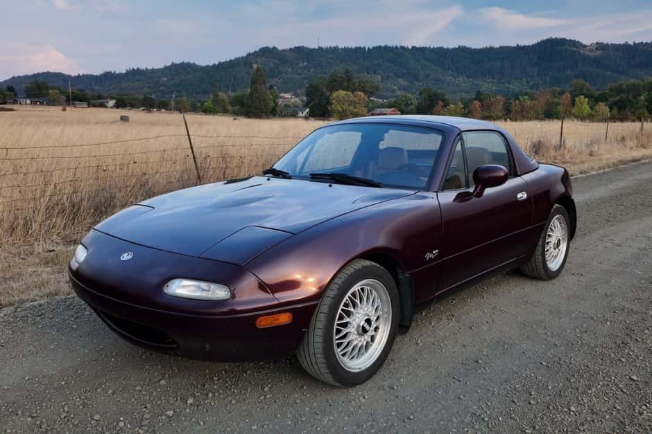 1995 Mazda NA MX-5 Miata sold for $13,750