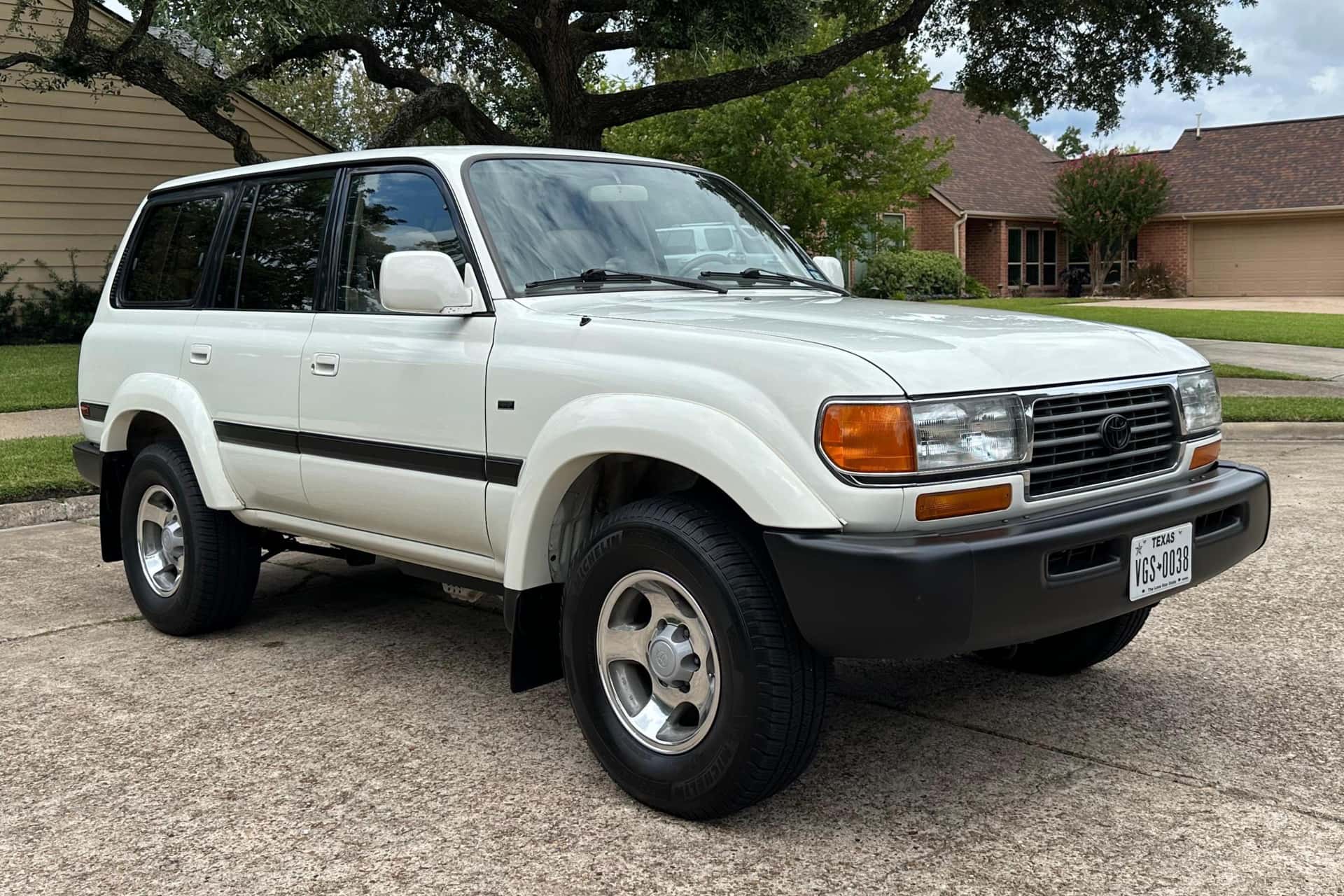 1997 Toyota Land Cruiser sold for $18,250