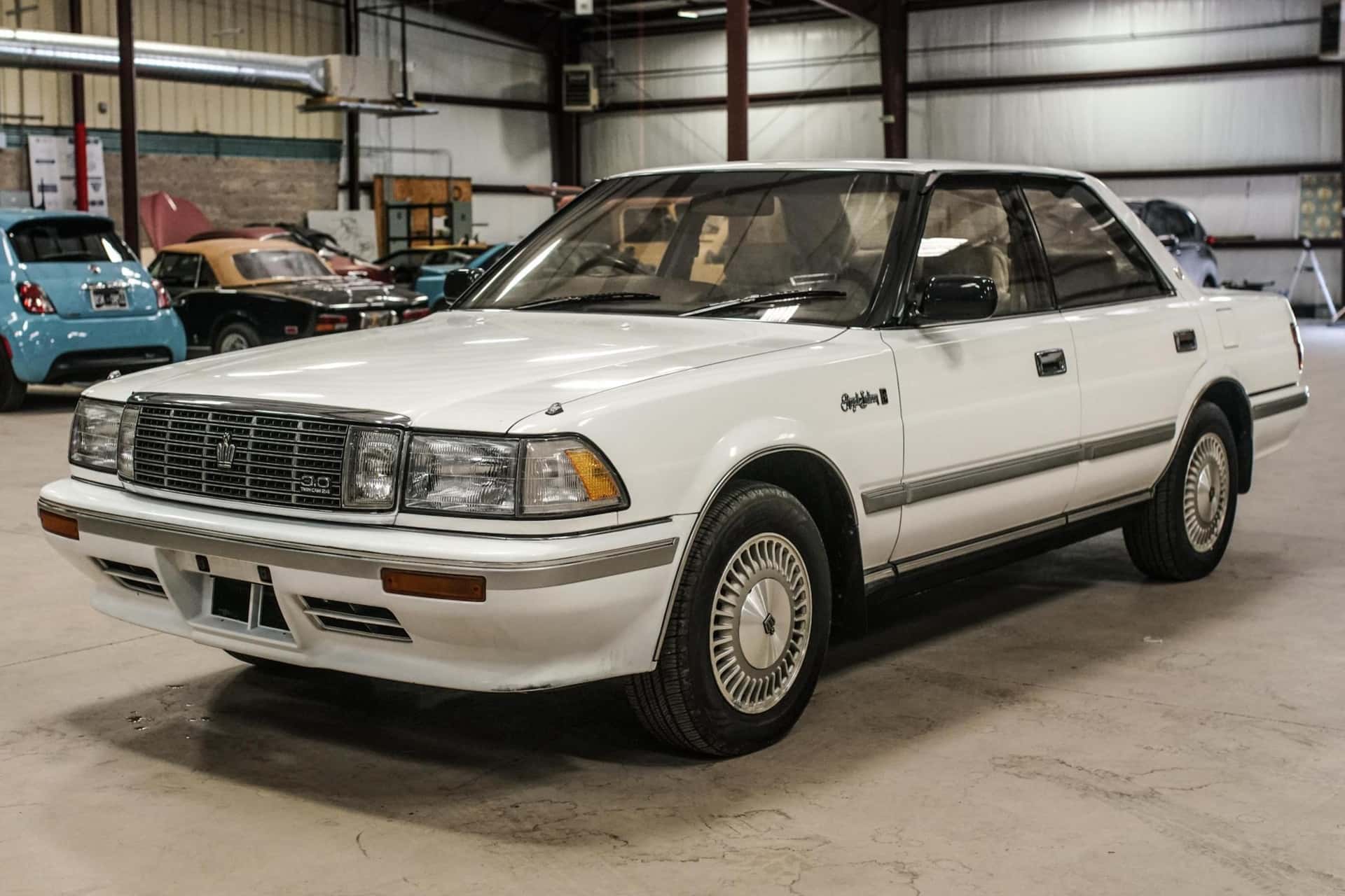 1991 Toyota Crown sold for $5,800