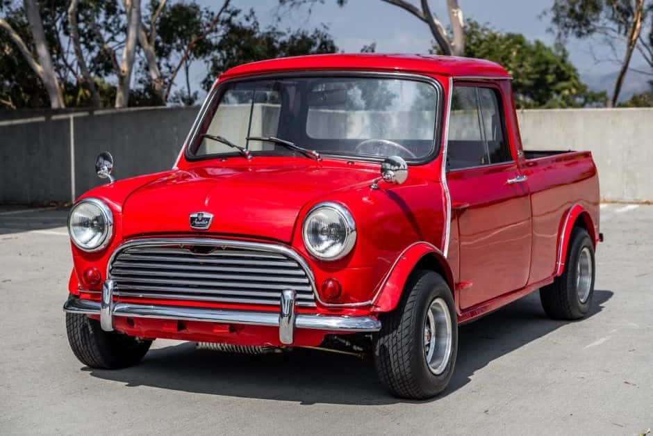 1968 Mini Mk I & Mk II sold for $29,000