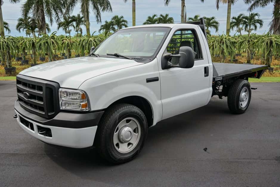2005 Ford Super Duty 1999-2007 sold for $12,600