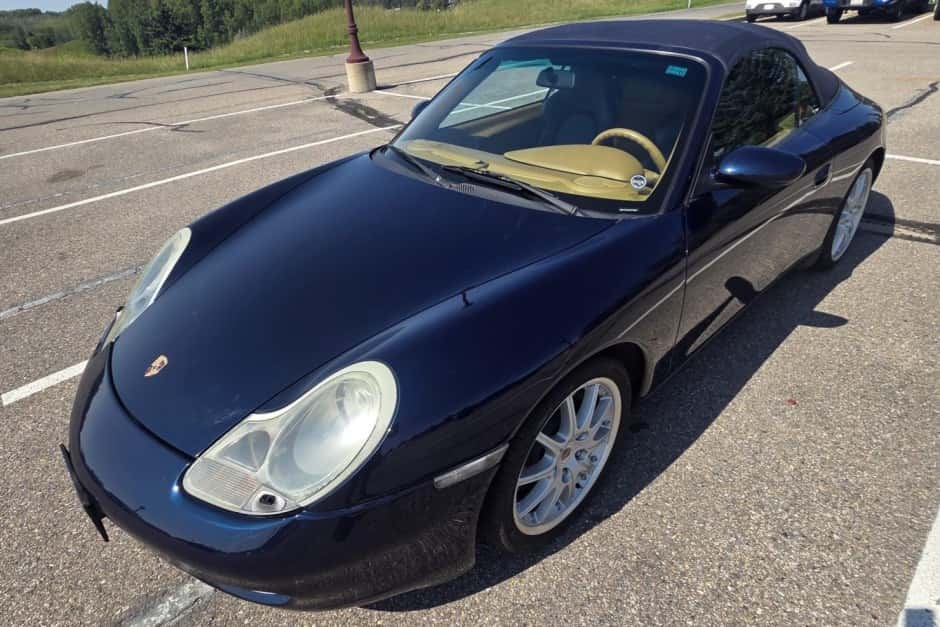 2000 Porsche 996 911 (Non-Turbo/GT2/GT3) sold for $14,500