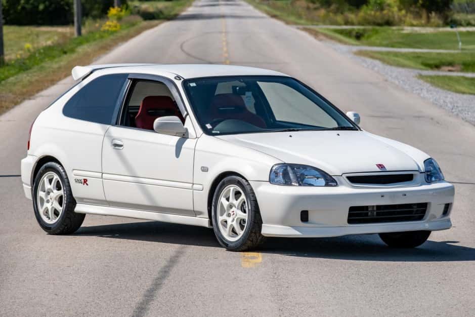 2000 Honda Civic Type R sold for $16,099