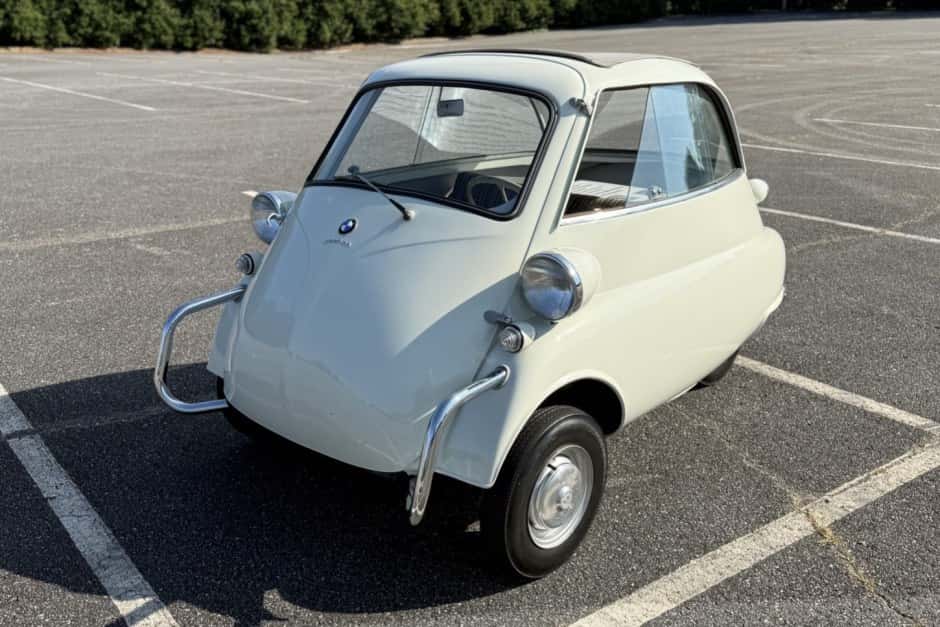 1962 BMW Isetta sold for $22,500