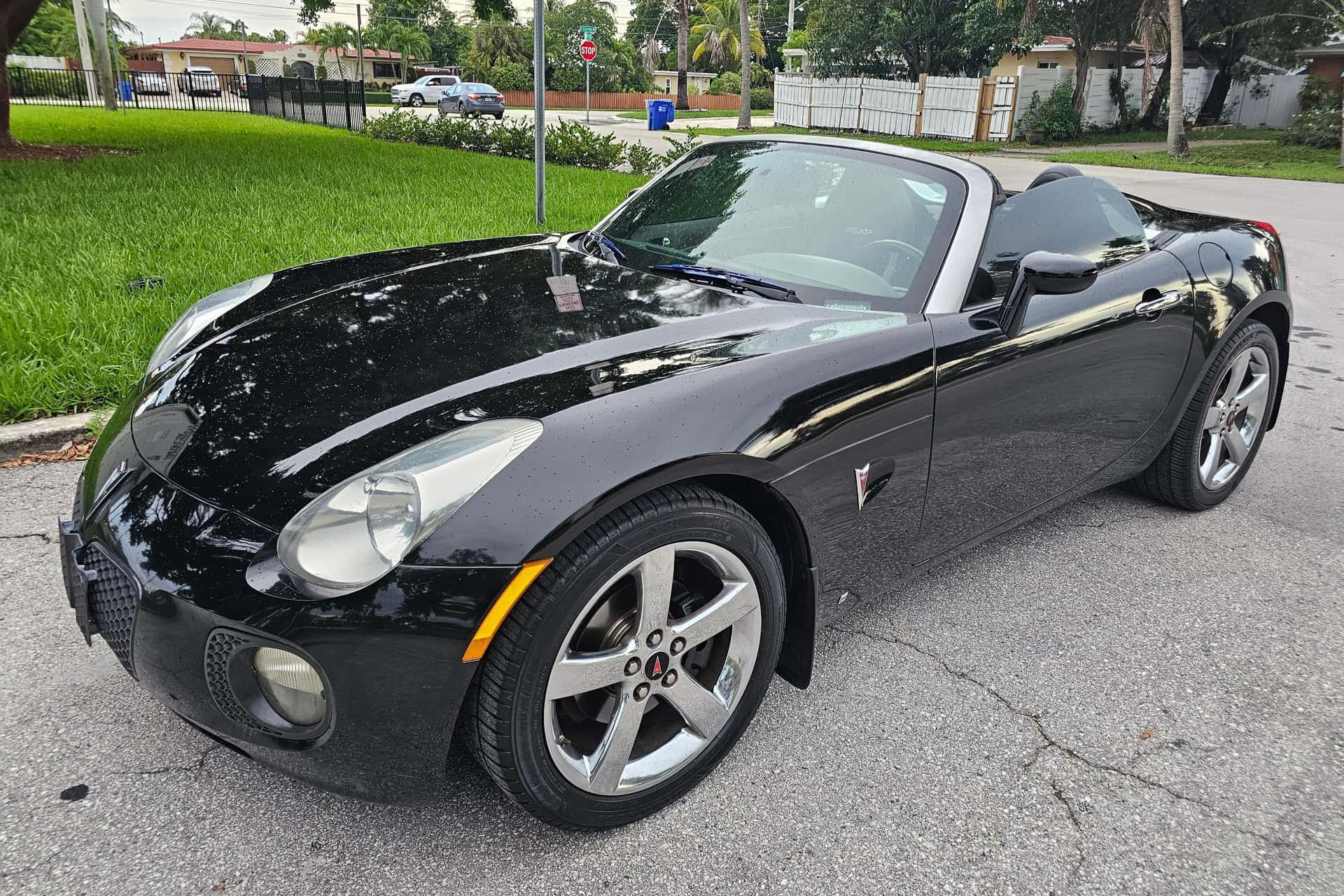 2008 Pontiac Solstice sold for $7,600