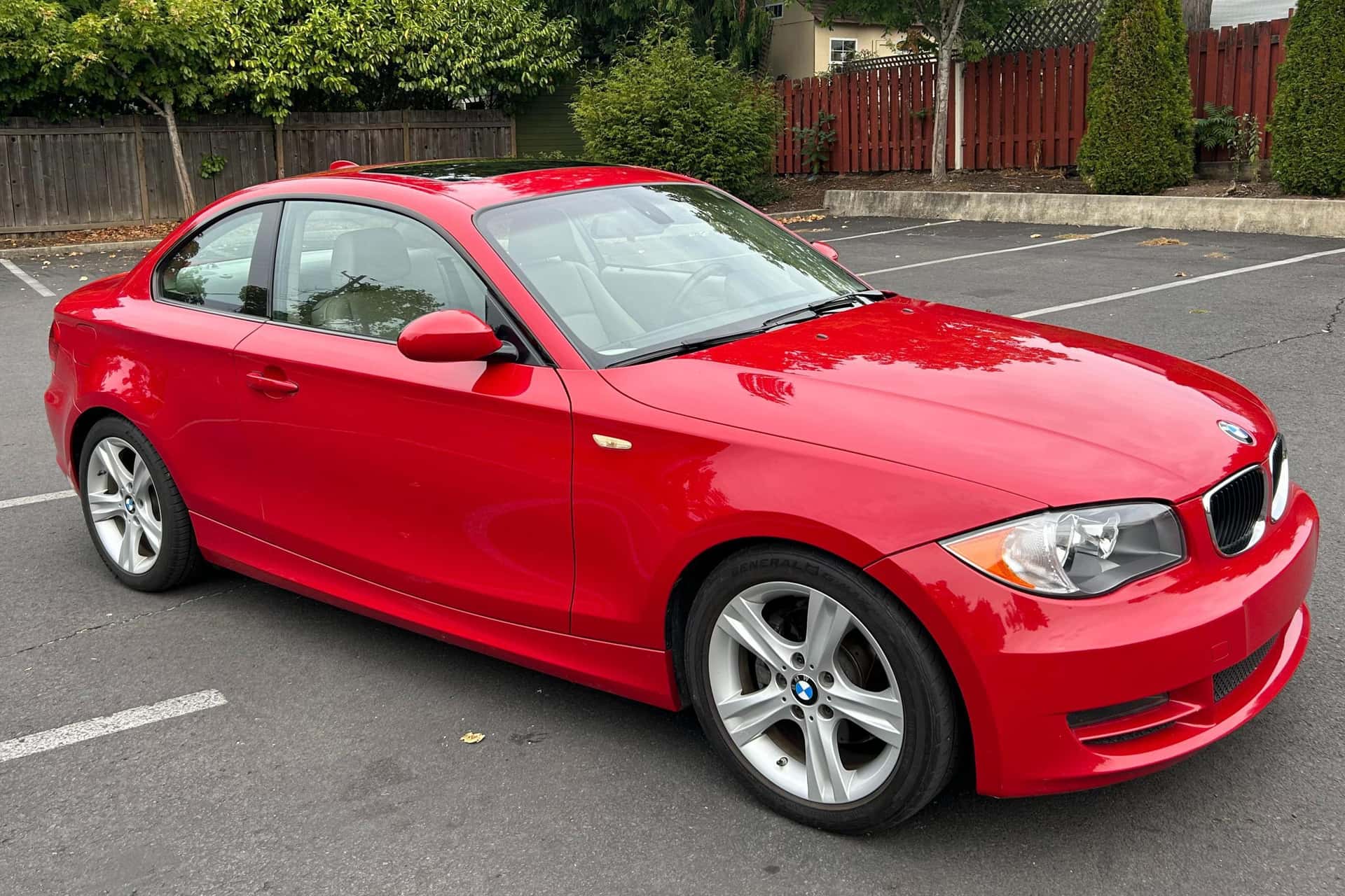 2009 BMW 1 Series sold for $9,750