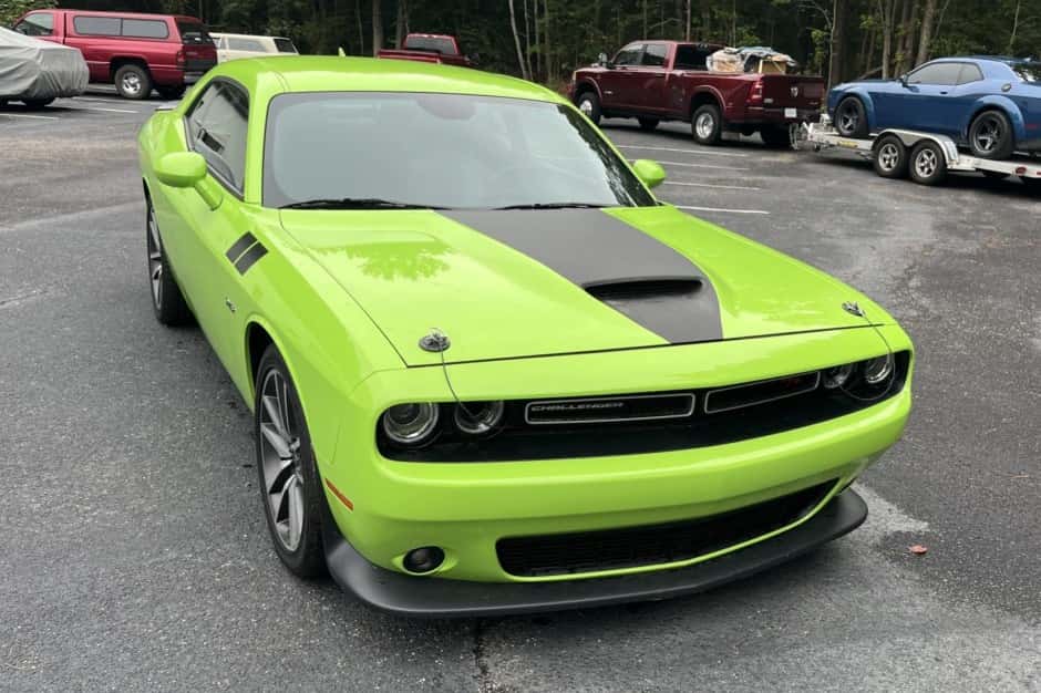 2023 Dodge Challenger (non-SRT, 2009-2023) sold for $33,000