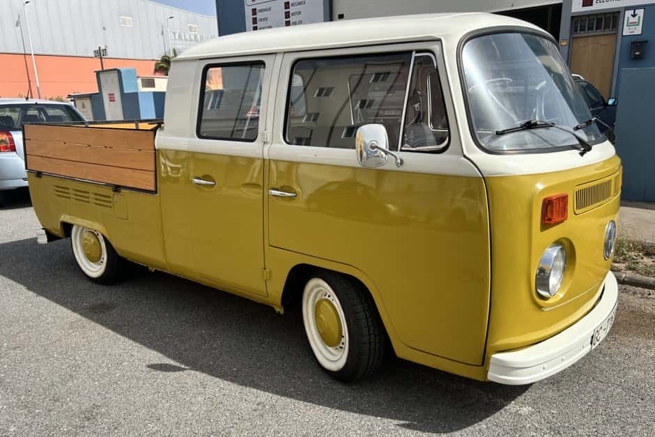 0 Volkswagen Bay-Window Pickup sold for €7,000