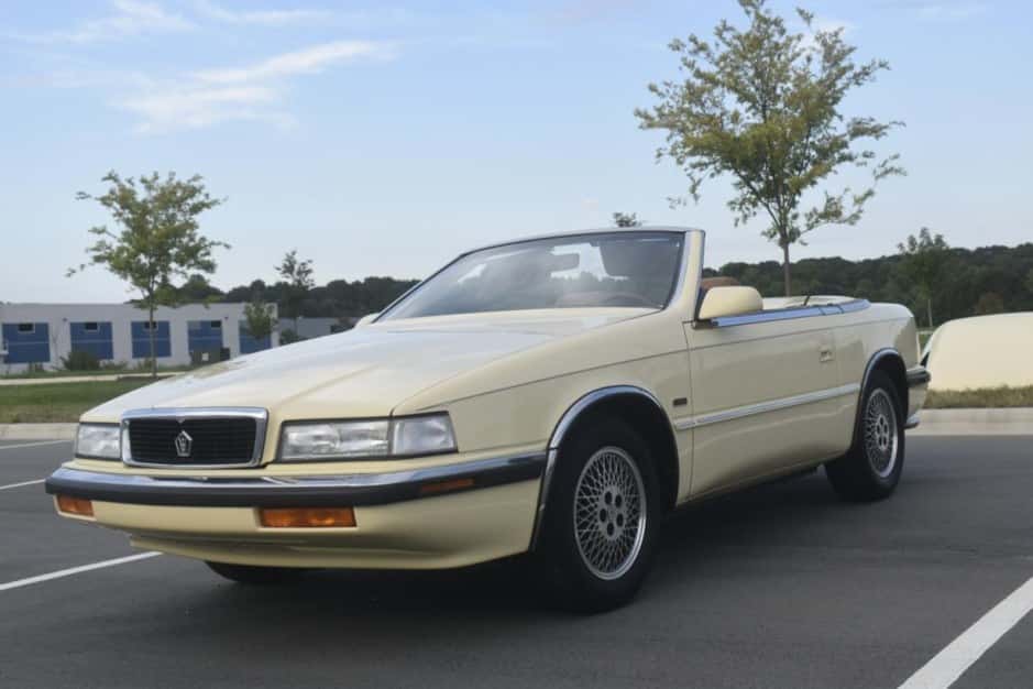 1989 Chrysler TC by Maserati sold for $11,453