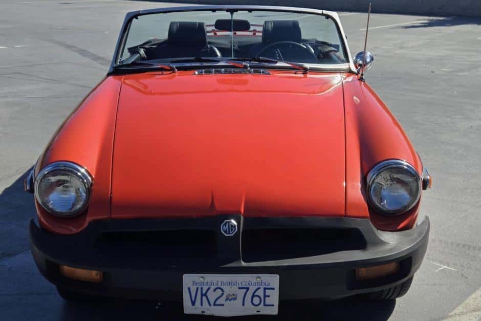 1975 MG MGB sold for $10,250