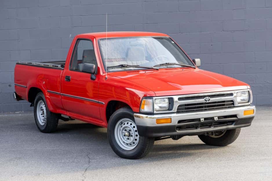 1992 Toyota Pickup (N80/90/100/110 1989-1997) sold for $15,000