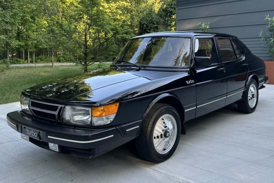 1985 Saab 900 sold for $23,000