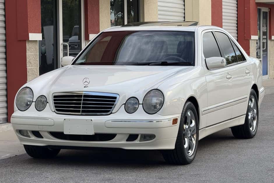 2002 Mercedes-Benz W210 E-Class sold for $15,000