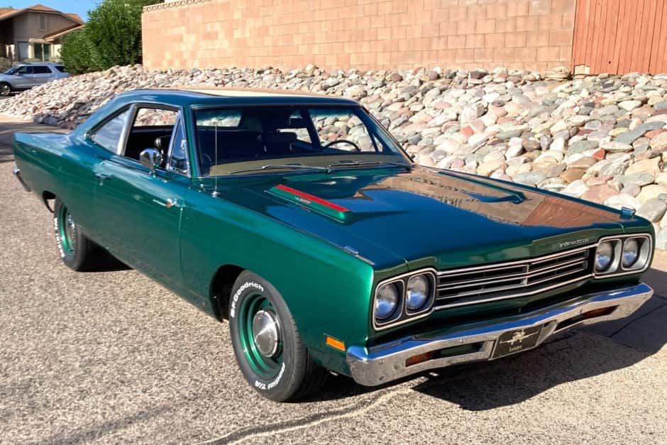 1969 Plymouth Road Runner sold for $42,000
