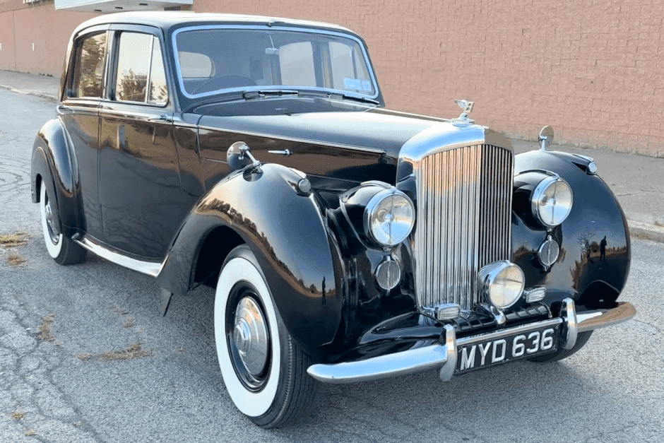 1951 Bentley Mark VI sold for $26,000