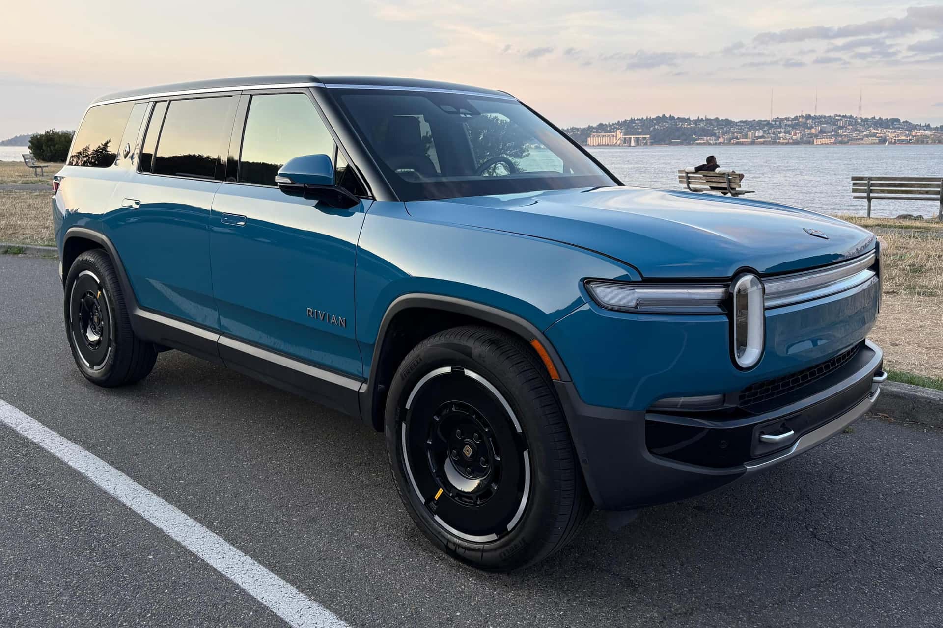 2025 Rivian R1S sold for $67,500